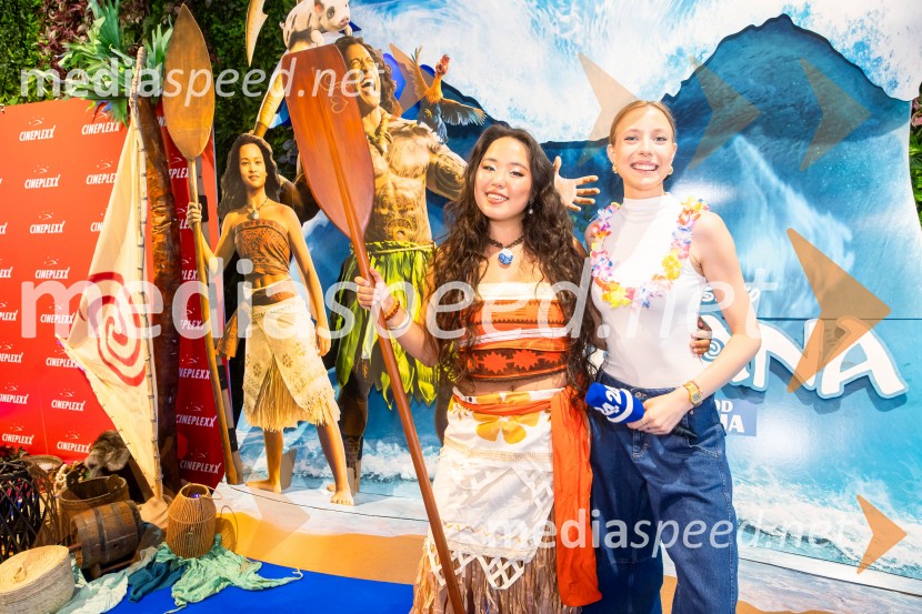  Val Mandz, cosplayer ;  Tjaša Železen, novinarka POP TVVaiana, predpremiera, Cineplexx