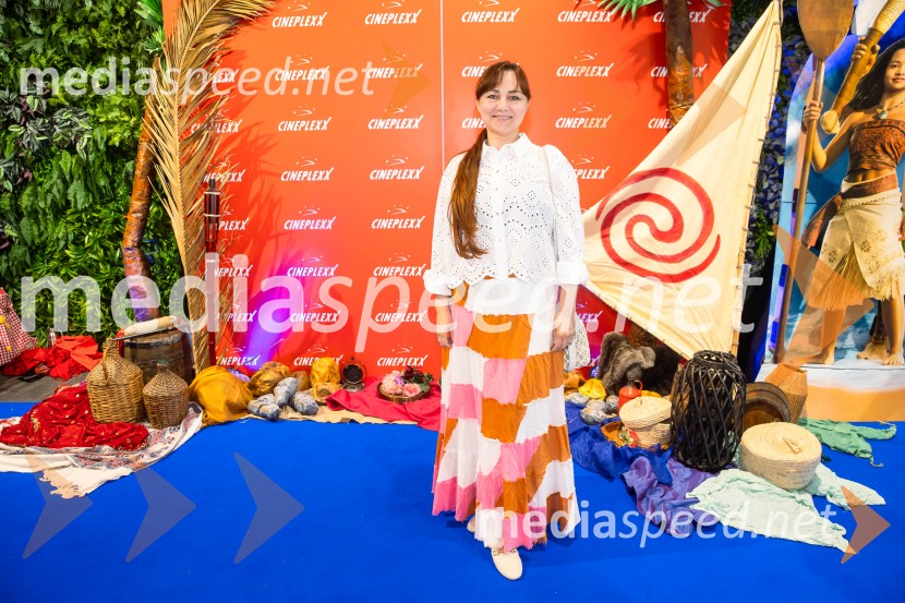  Sandra Klemm, Sendi, pevkaVaiana, predpremiera, Cineplexx