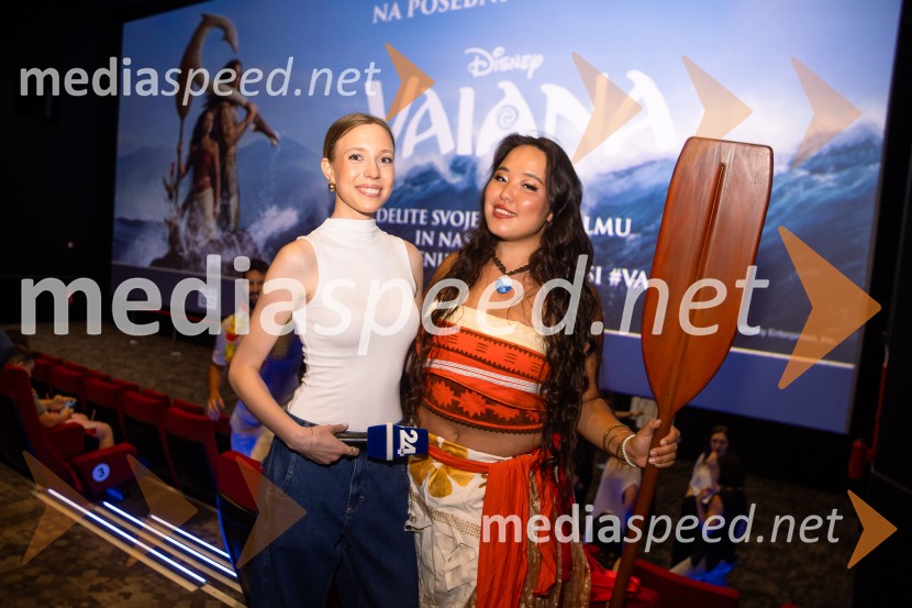 Tjaša Železen, novinarka POP TV;  Val Mandz, cosplayer Vaiana, predpremiera, Cineplexx
