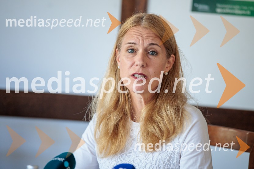 Japonski hrošč: strokovnjaki predstavili ključne ukrepe za zaščito slovenskih rastlin