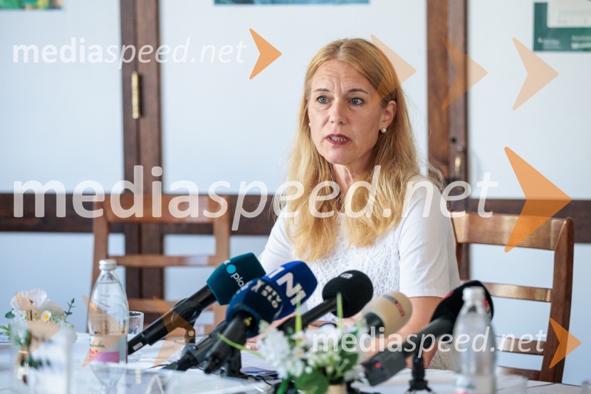 Japonski hrošč: strokovnjaki predstavili ključne ukrepe za zaščito slovenskih rastlin