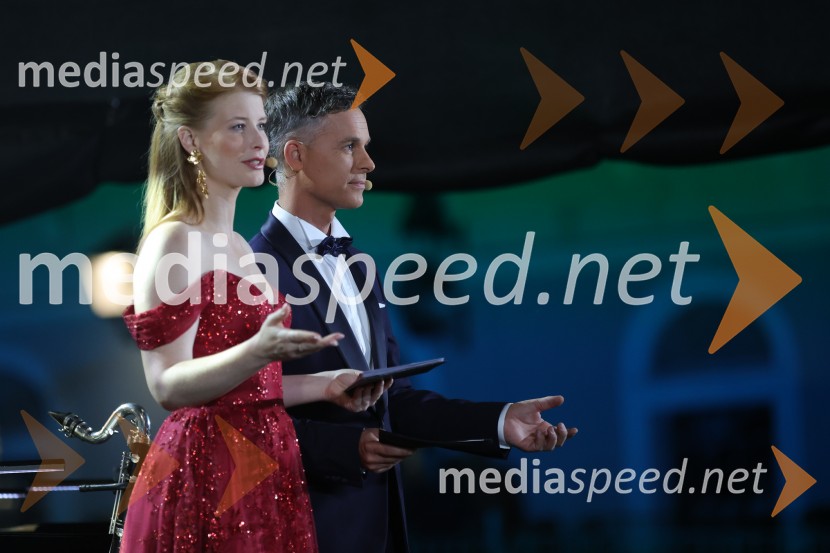  Klara Eva Kukovičič;  Andrej Geržina, TV voditeljVečer slovenske popevke, 18. Festival Arsana