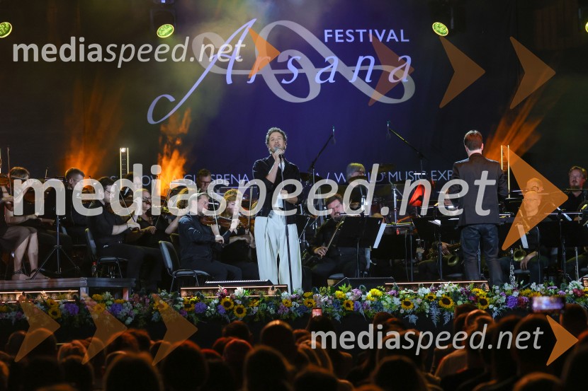  Klemen Slakonja, igralec, komik in TV voditeljVečer slovenske popevke, 18. Festival Arsana
