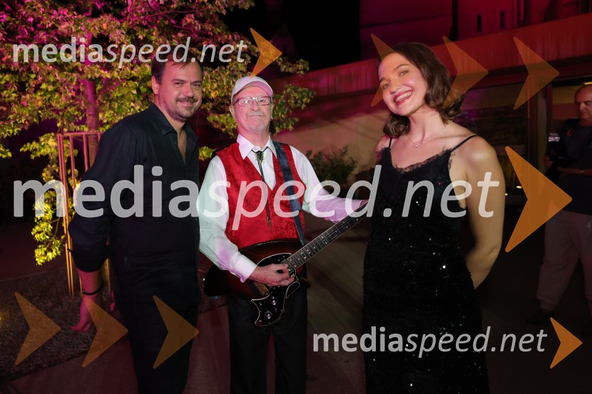  Andraž Hribar, pevec;  Tomaž Domicelj, glasbenik;  Veronika Strnad, pevkaVečer slovenske popevke, 18. Festival Arsana