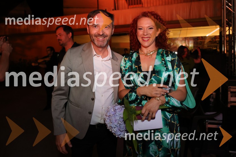  Mladen Delin, direktor festivala Arsana;  Lea Likar, pevkaVečer slovenske popevke, 18. Festival Arsana