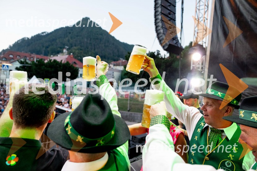 Pivo in cvetje 2026, petek