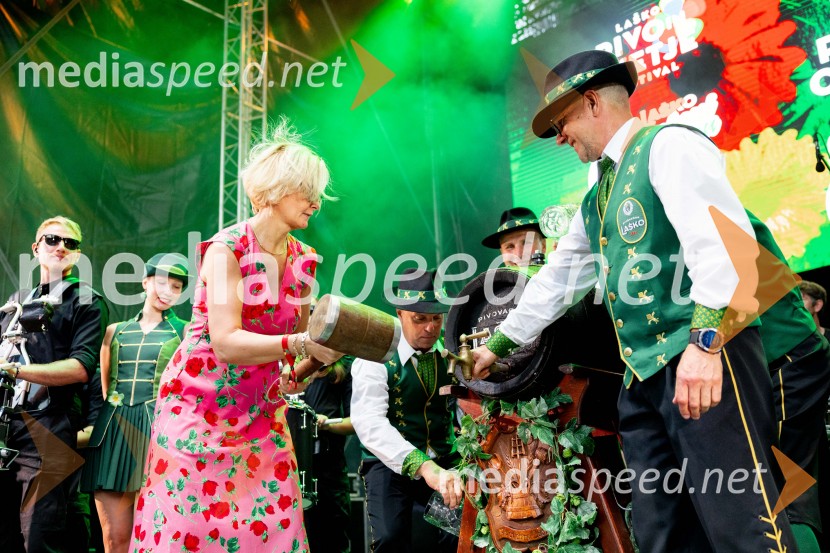 Pivo in cvetje 2026, petek