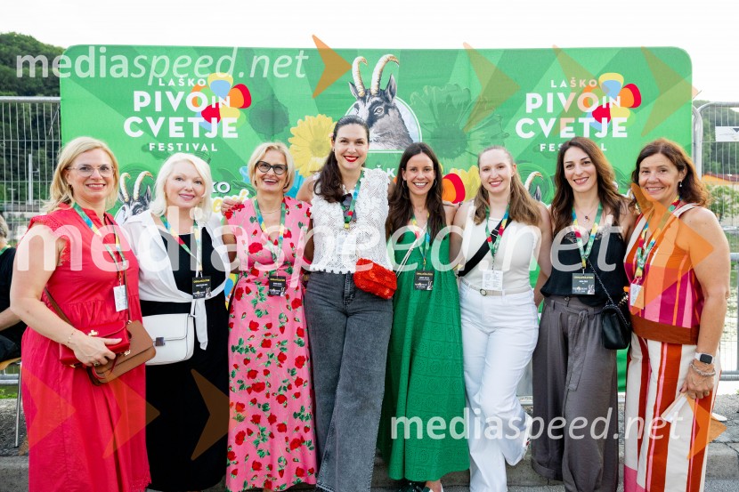 Pivo in cvetje 2026, petek
