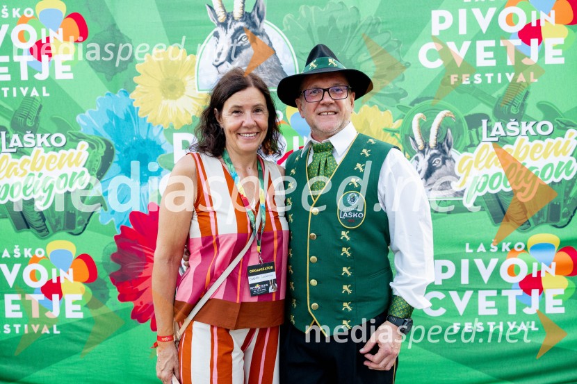 Pivo in cvetje 2026, petek
