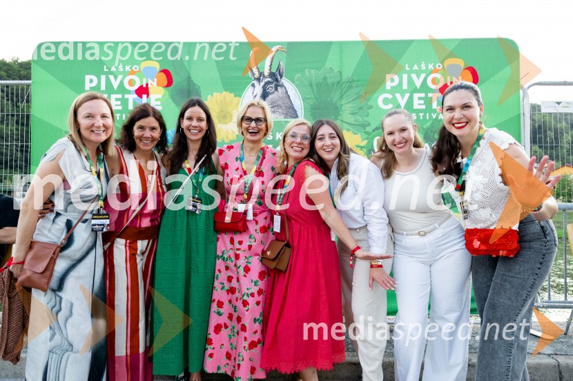 Pivo in cvetje 2026, petek