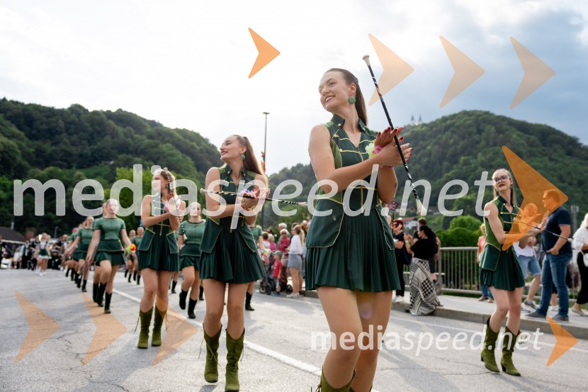 Pivo in cvetje 2026, petek