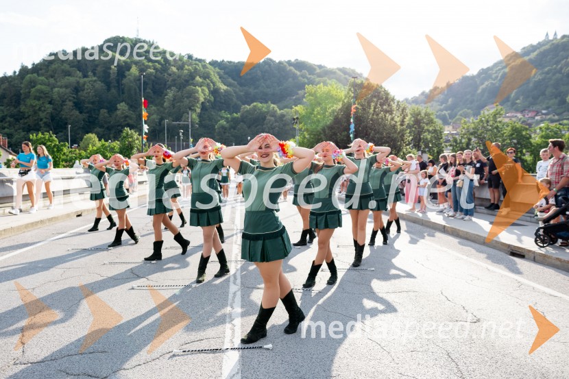 Pivo in cvetje 2026, petek