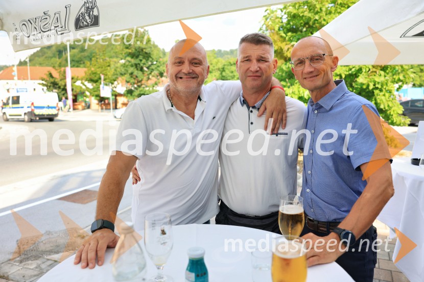 Pivo in cvetje 2026, petek