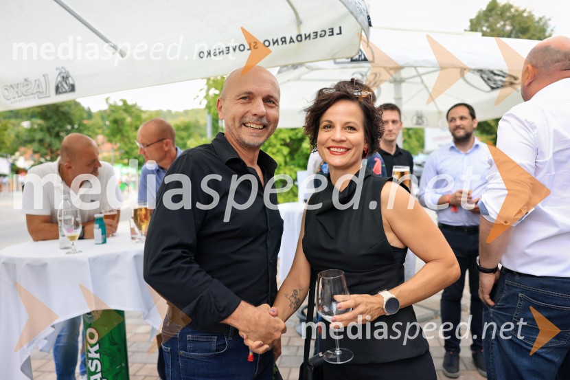 Pivo in cvetje 2026, petek