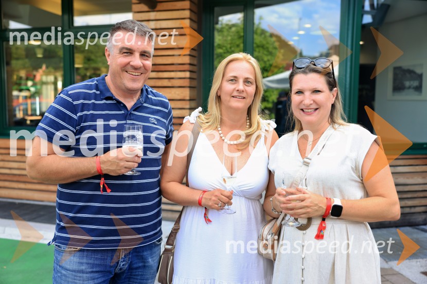 Pivo in cvetje 2026, petek
