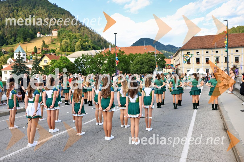 Pivo in cvetje 2026, petek