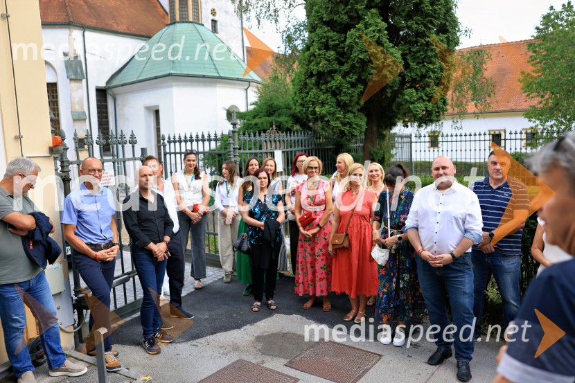 Pivo in cvetje 2026, petek