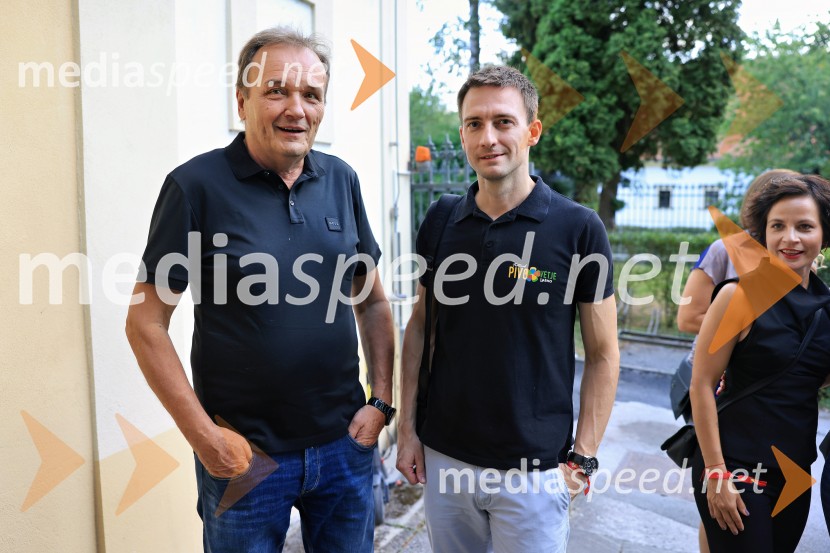 Pivo in cvetje 2026, petek