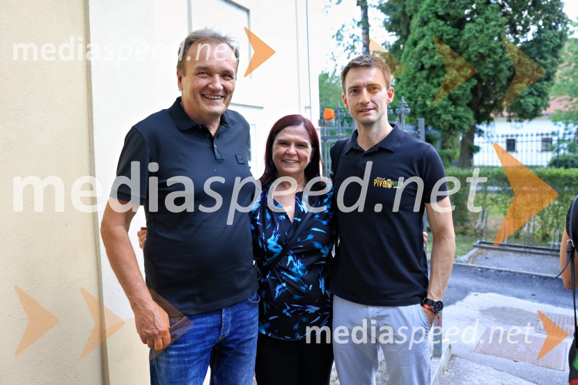 Pivo in cvetje 2026, petek