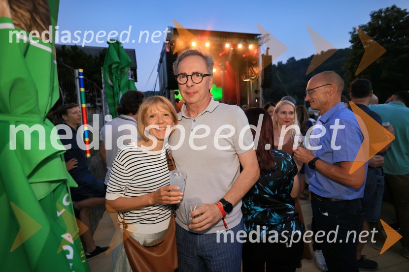 Pivo in cvetje 2026, petek