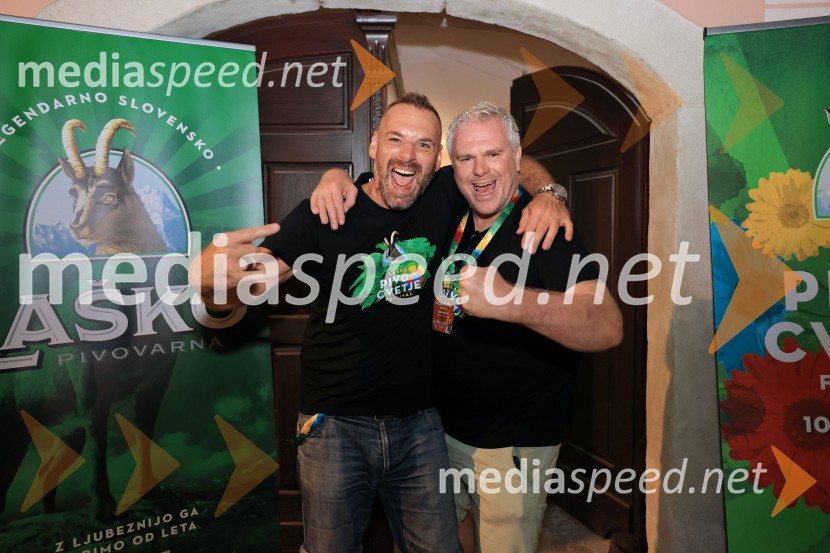 Pivo in cvetje 2026, petek