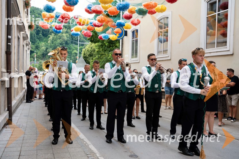 Pivo in cvetje 2026, petek