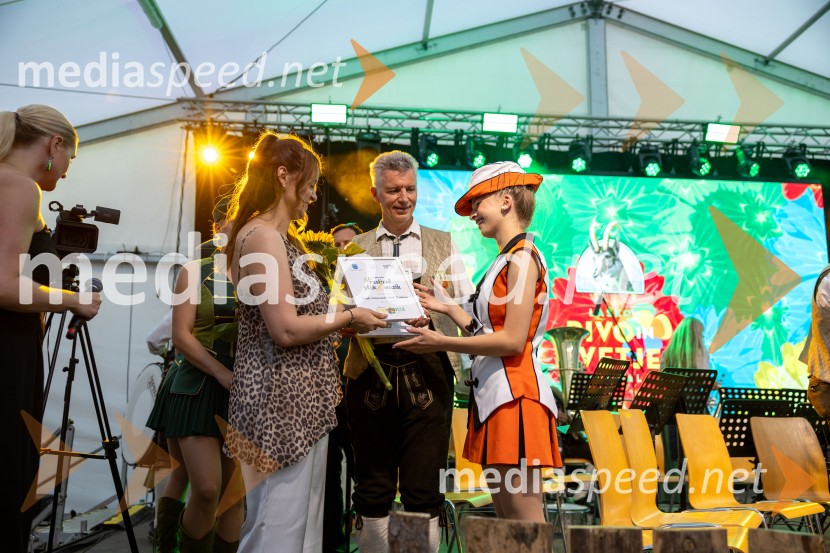 Pivo in cvetje 2026, nedelja