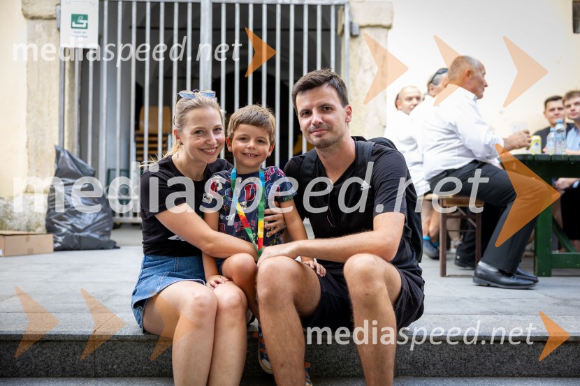 Pivo in cvetje 2026, nedelja
