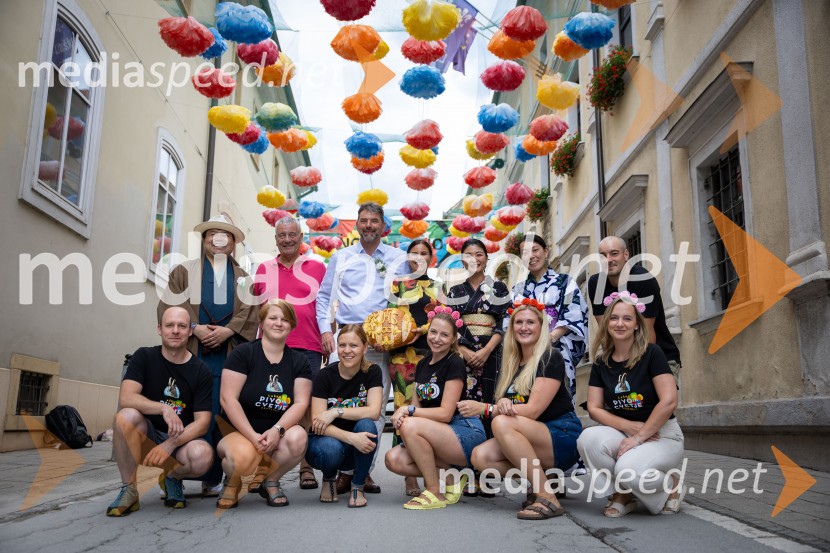 Pivo in cvetje 2026, nedelja