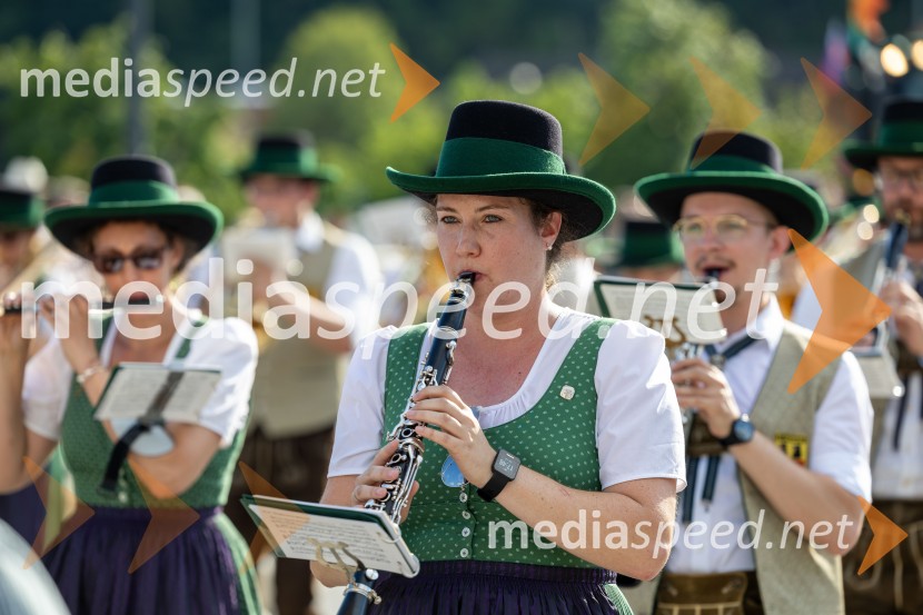 Pivo in cvetje 2026, nedelja
