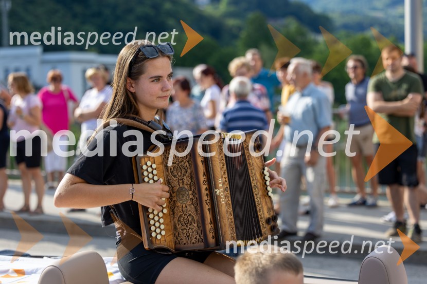 Pivo in cvetje 2026, nedelja