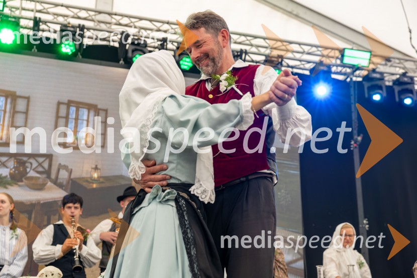 Pivo in cvetje 2026, nedelja