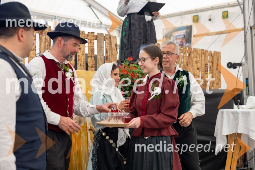 Pivo in cvetje 2026, nedelja