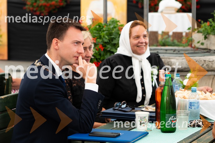 Pivo in cvetje 2026, nedelja