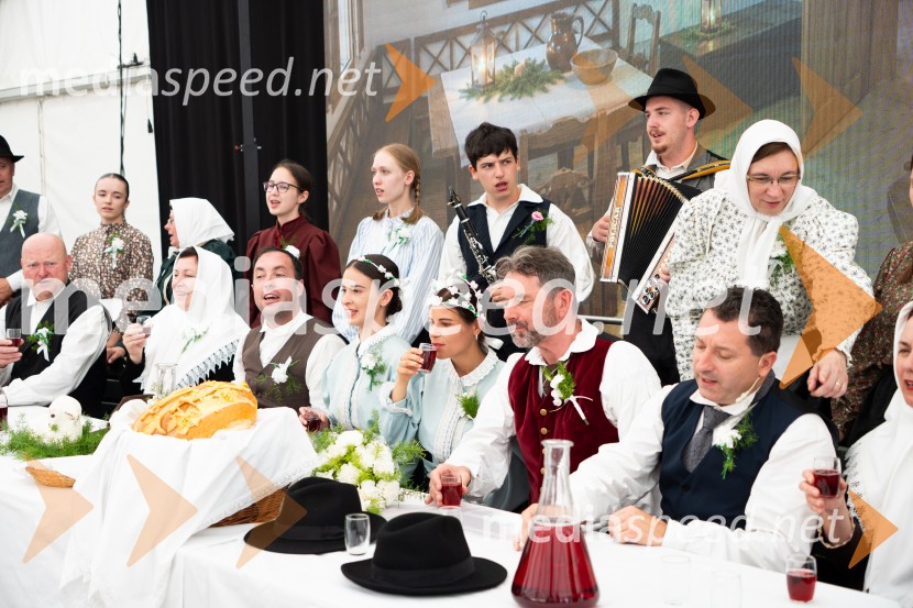 Pivo in cvetje 2026, nedelja