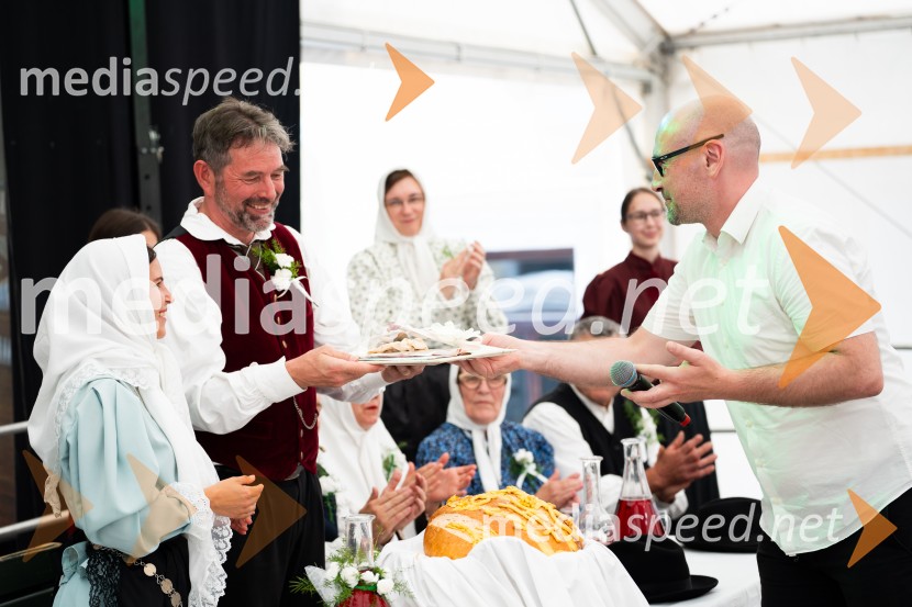 Pivo in cvetje 2026, nedelja