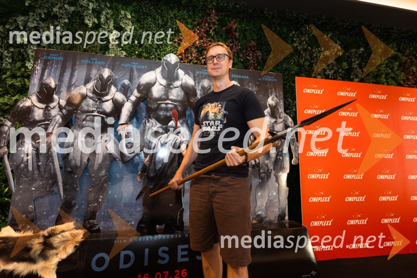  David Zupančič, specializant infektologije, pisatelj in spletni vplivnežOdiseja, premiera, Cineplexx