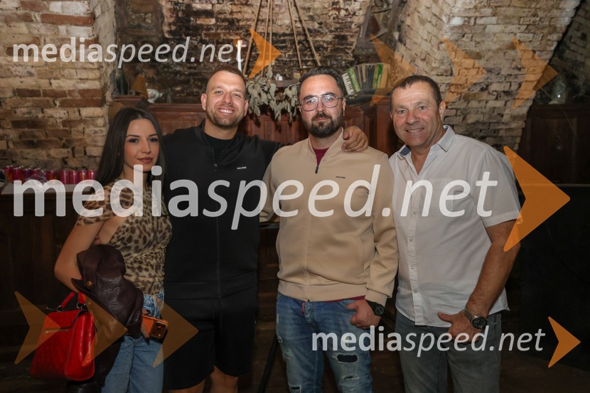  ... ;  ... ;  Darius Jović, fotograf in snemalec;  ... STEFFANIO predstavlja trilogijo videospotov: zgodbo o boju, ljubezni in ponovnem rojstvu
