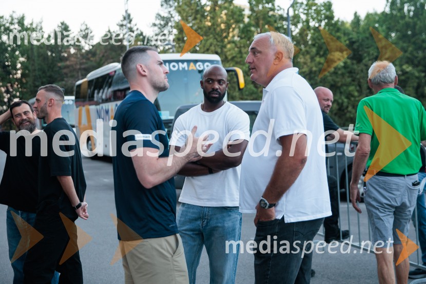  Greg St. Jean, košarkarski trener;  ... ;  Saša Dončić, bivši košarkar, trenerSlovenija premagala Latvijo