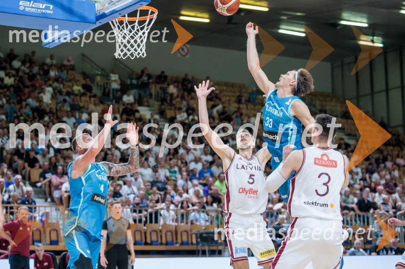  Alen Omić, košarkar;  ... ;  Gregor Glas, košarkašSlovenija premagala Latvijo