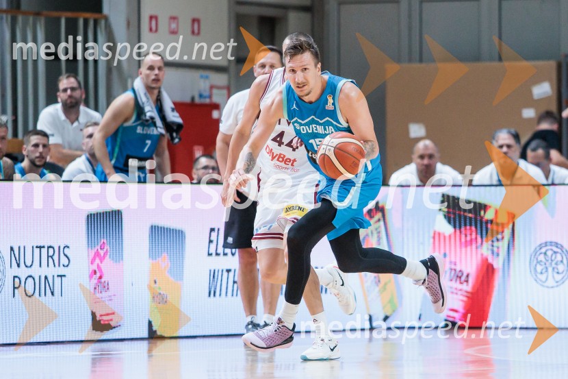  Gregor  Hrovat, košarkarSlovenija premagala Latvijo