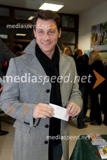 Marko Vozelj, pevecOptimist, premiera