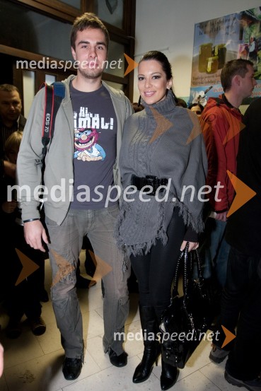 Črt Slavec, fotograf in Iris Mulej, Miss Slovenije 2006Optimist, premiera