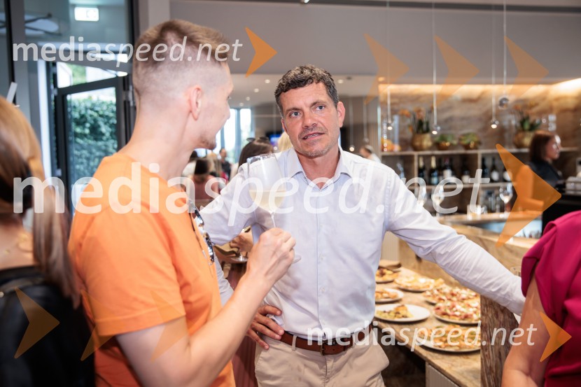  Luka Vesnaver, predsednik Britansko-slovenske gospodarske zbornice in partner v ION AdvisoryPoletno druženje Back from summer, Britansko-slovenska gospodarska zbornica