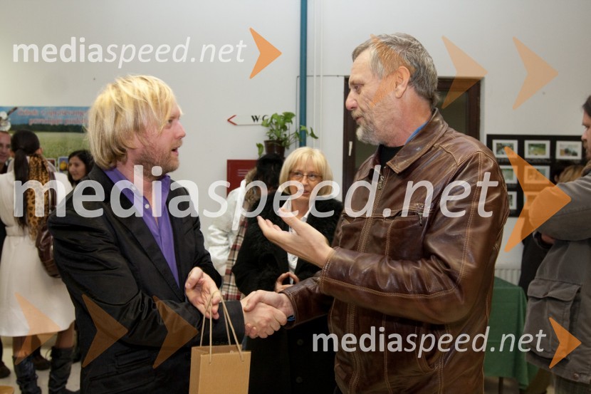 	Matjaž Javšnik, igralec in Matjaž Hanžek, nekdanji varuh človekovih pravicOptimist, premiera