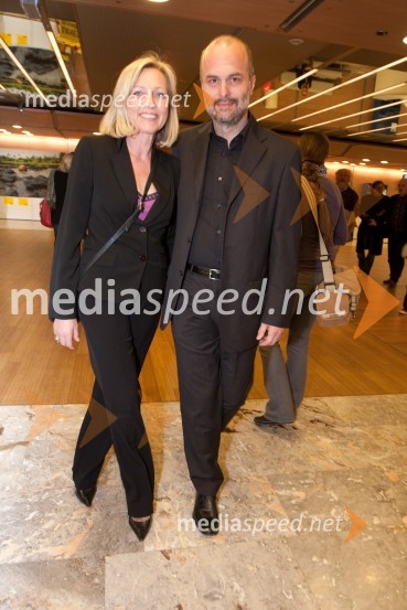 Janez Lombergar, nekdanji programski direktor RTV s soprogo20. ljubljanski mednarodni filmski festival LIFFe, podelitev nagrad