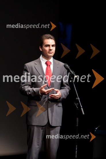 Danilo Tomšič, direktor področja prodaja in marketing v podjetju Mobitel20. ljubljanski mednarodni filmski festival LIFFe, podelitev nagrad