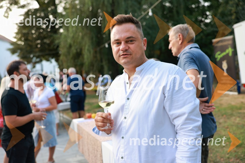  Patrik KocetVečer lendavskih vin in koncert kvarteta Duh, Festival Vinarium