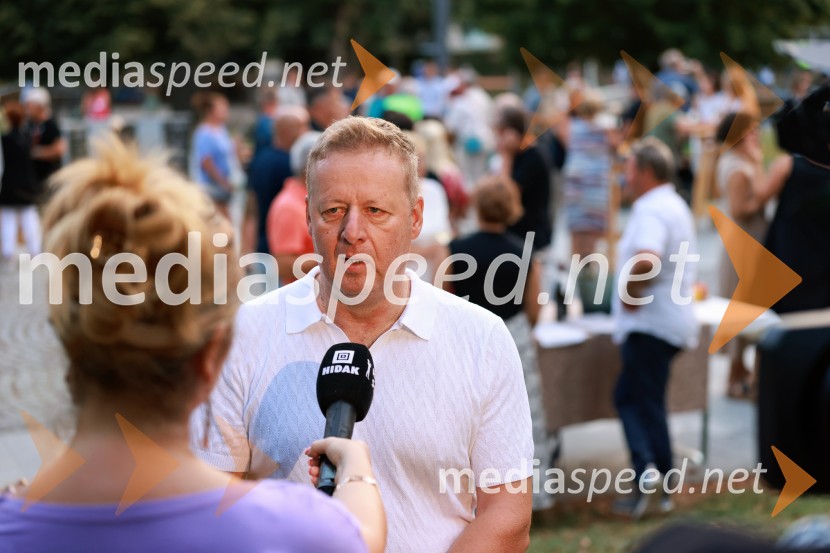 Igor Magdič, direktor Zavoda za turizem in razvoj LendavaVečer lendavskih vin in koncert kvarteta Duh, Festival Vinarium