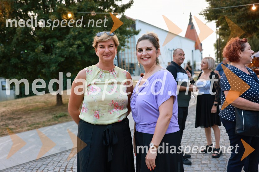  Martina  Bukovec, Zavod za turizem in razvoj Lendava;  ... Večer lendavskih vin in koncert kvarteta Duh, Festival Vinarium